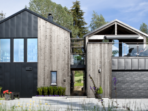 Slik etterisolerer du huset Å etterisolere ytterveggen og bytte kledning er en effektiv måte å redusere varmetapet i huset på. Vi hjelper deg gjennom byggeprosjektet - fra planlegging til gjennomføring!