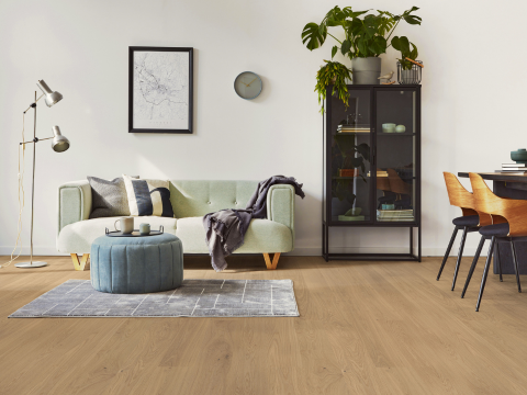 Gulv fra Opus Eco, lagt i stue med nordisk stil Gulv fra Opus Eco, lagt i stue med nordisk stil